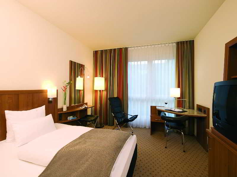 Hotel Nh Muenchen Ost Conference Center Aschheim Zewnętrze zdjęcie